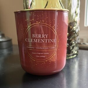 Berry Clementine Luxury Fragrant Candle - Red